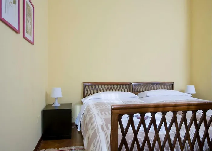 Ve-nice Rialto View Rt-12